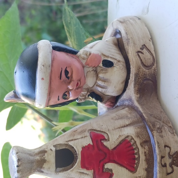 VINTAGE Native American Boy & Girl Teepee Salt & Pepper Shaker Set 3pcs - Picture 5 of 13